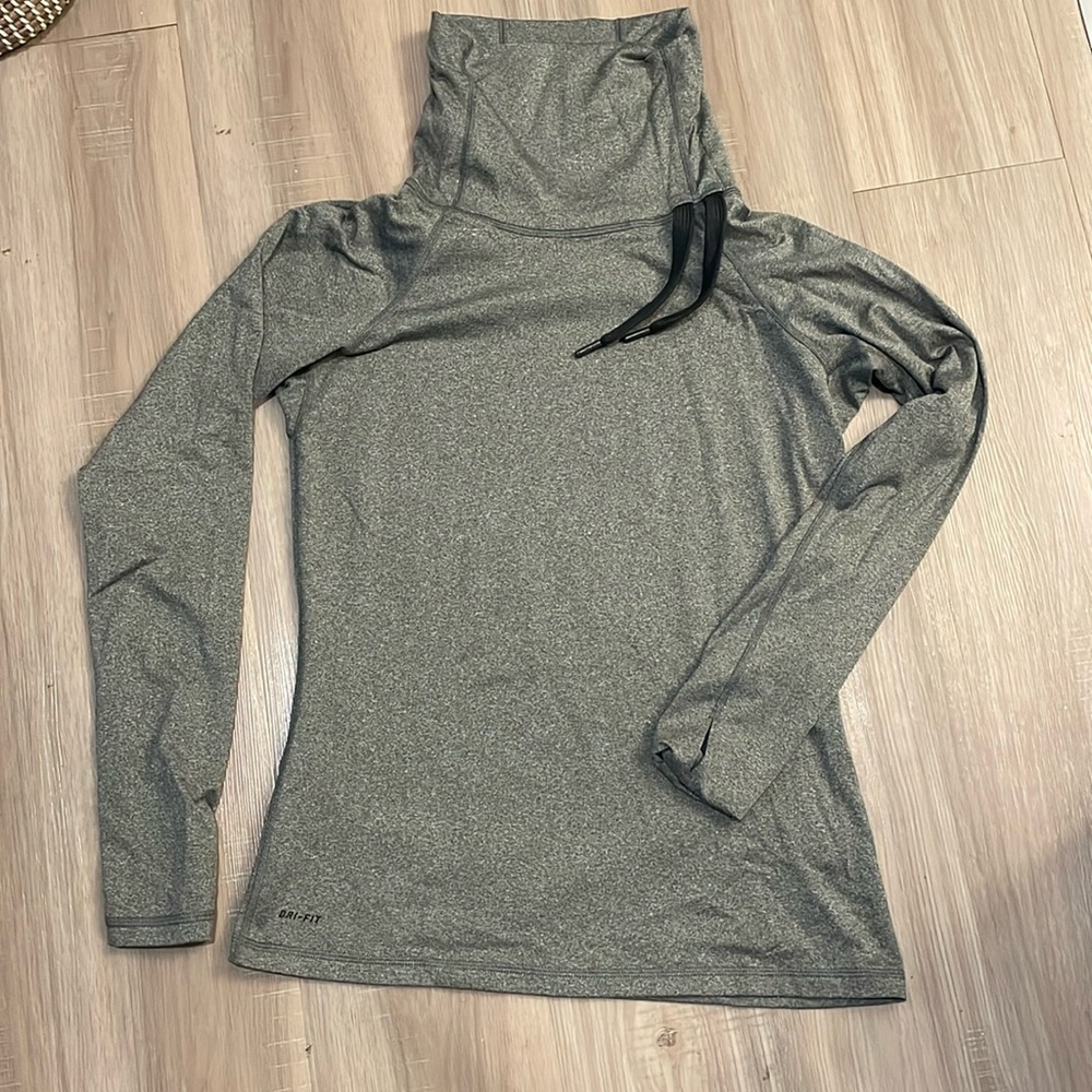 Nike dri fit turtle neck